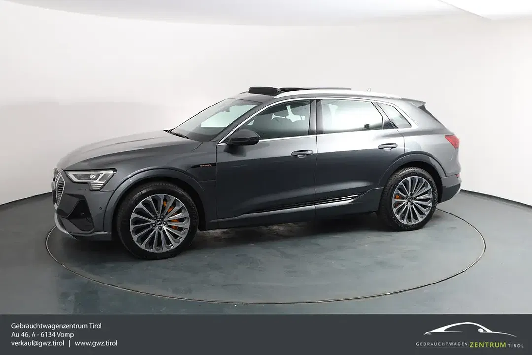 Audi e-tron 55 quattro S line - Thumbnail 12