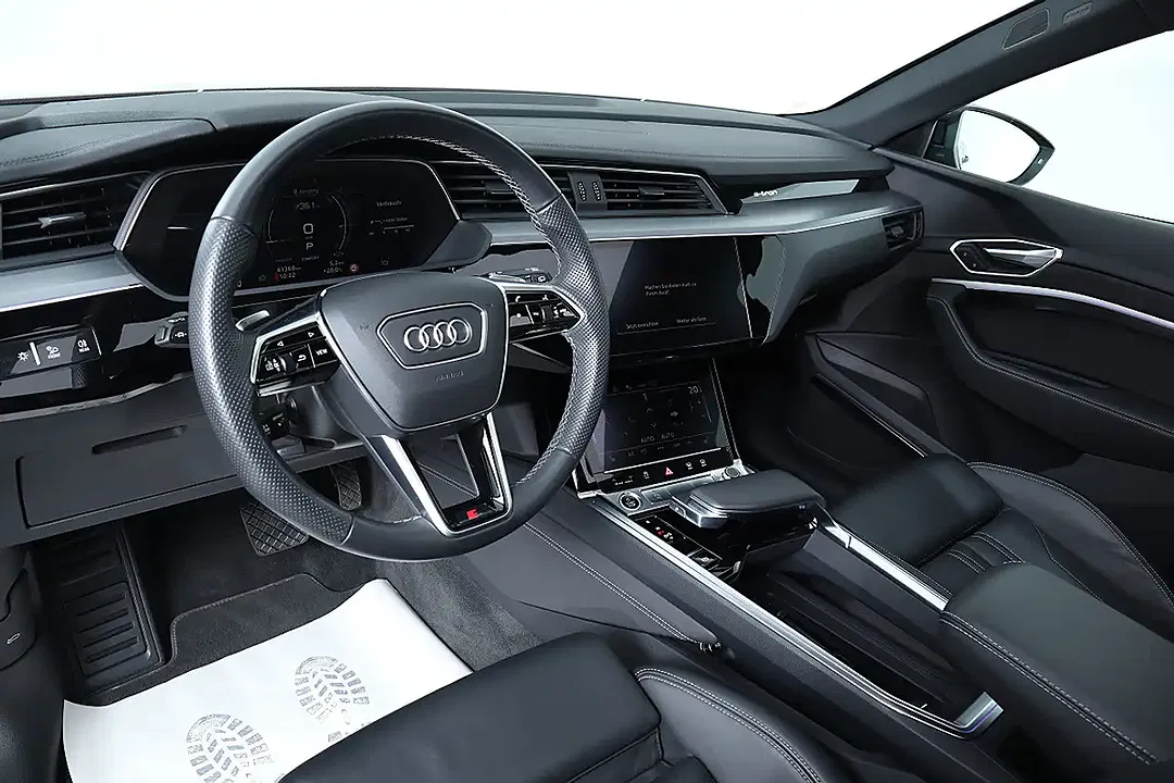 Audi e-tron 55 quattro S line - Thumbnail 18