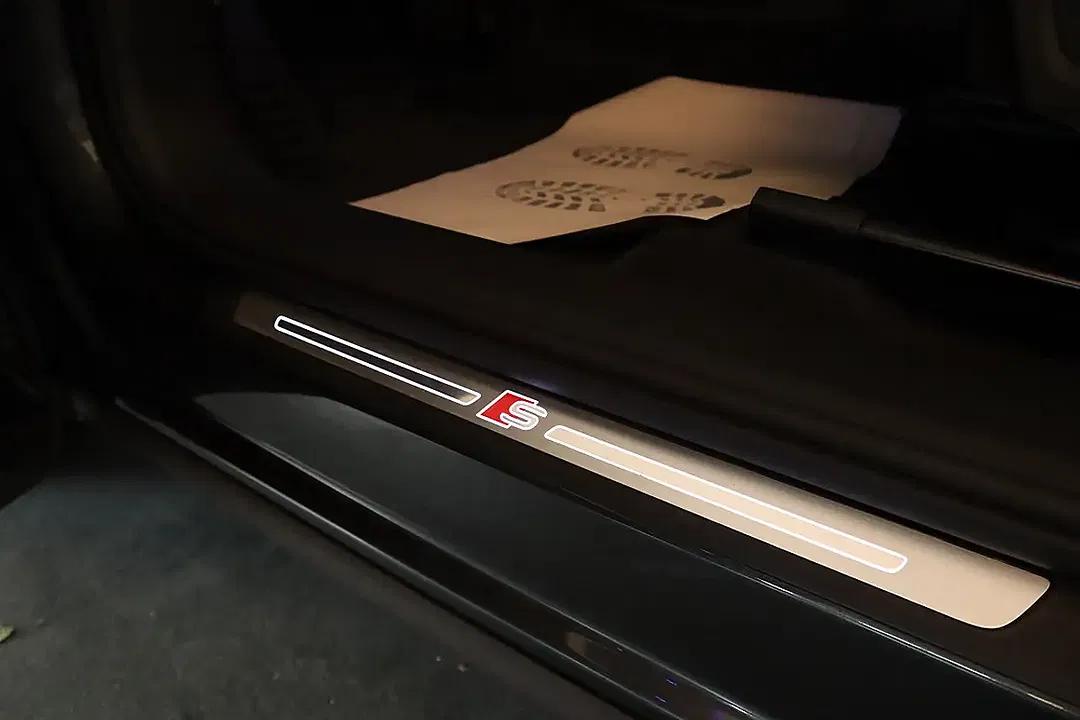 Audi e-tron 55 quattro S line - Thumbnail 24