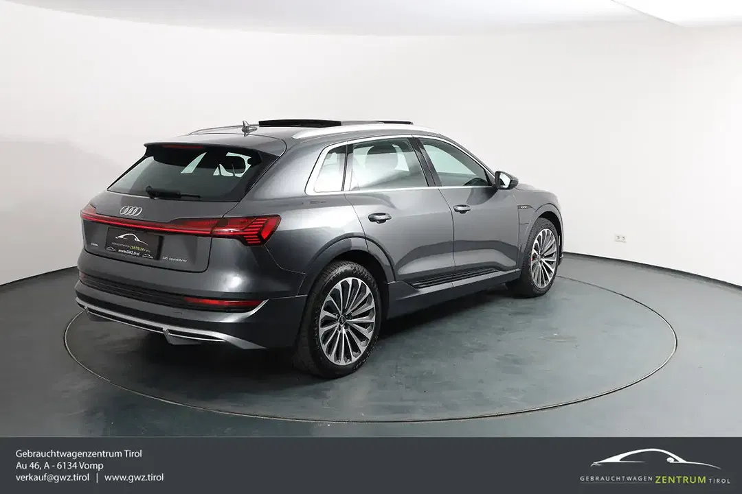 Audi e-tron 55 quattro S line - Thumbnail 7