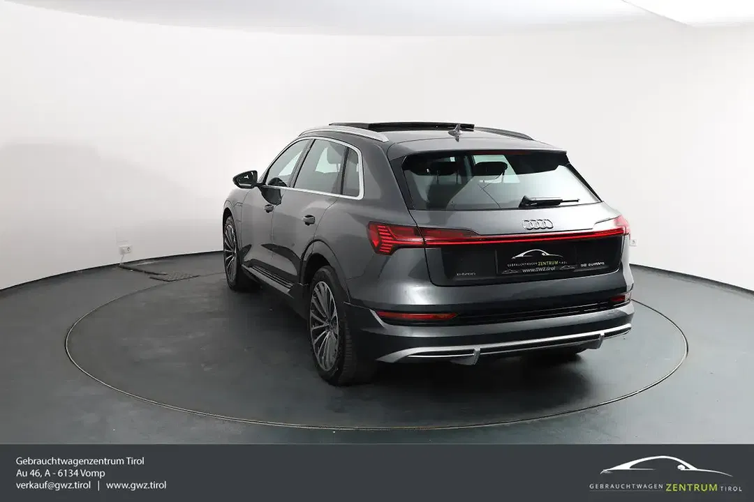 Audi e-tron 55 quattro S line - Thumbnail 9