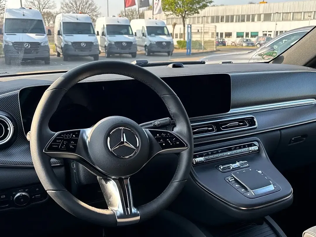 Mercedes-Benz V 300 4x4 AMG AIRMATIC Avantgarde - Thumbnail 8