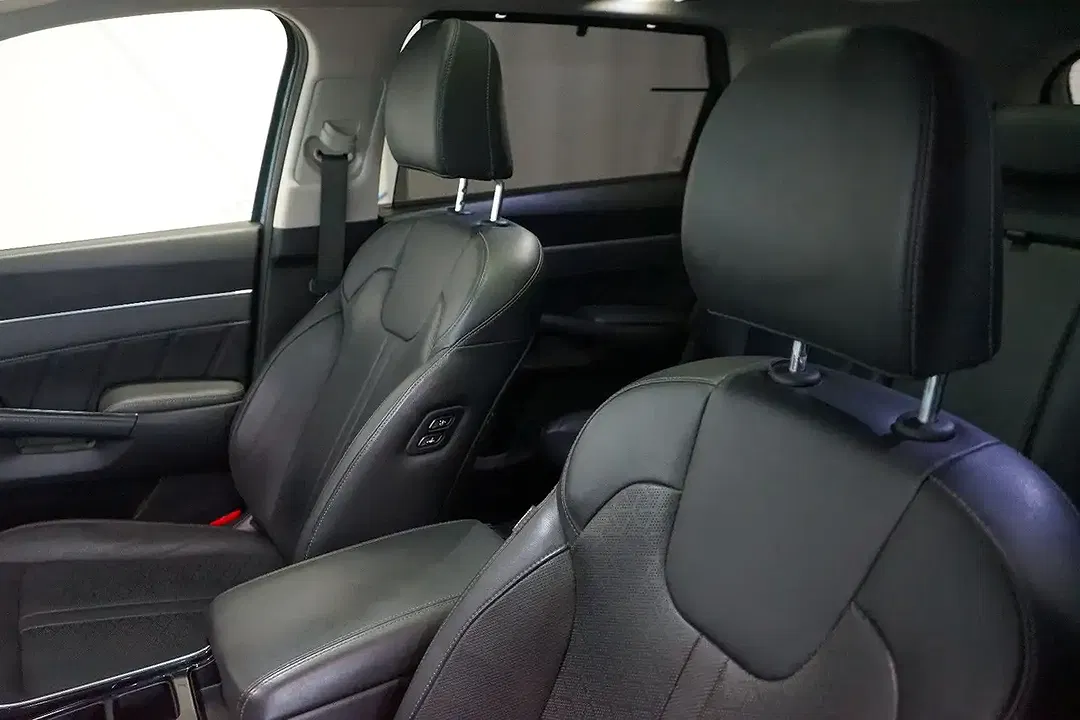Kia Sorento 4WD Platinum - Thumbnail 11