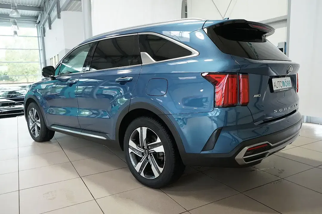 Kia Sorento 4WD Platinum - Thumbnail 3