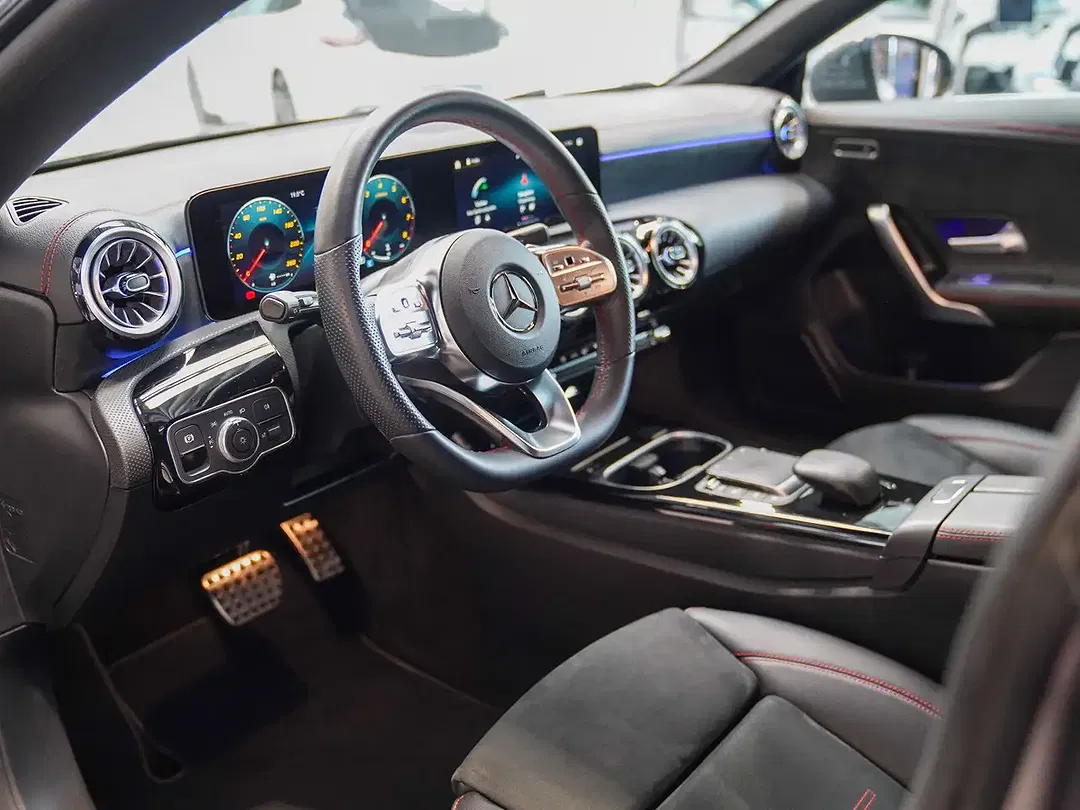 Mercedes-Benz CLA 180 AMG Line - Thumbnail 14