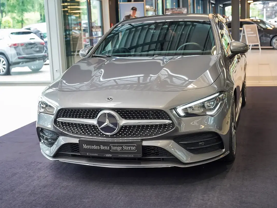 Mercedes-Benz CLA 180 AMG Line - Thumbnail 6