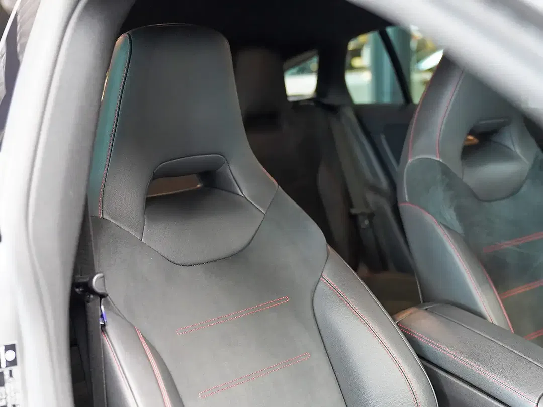 Mercedes-Benz CLA 180 AMG Line - Thumbnail 8