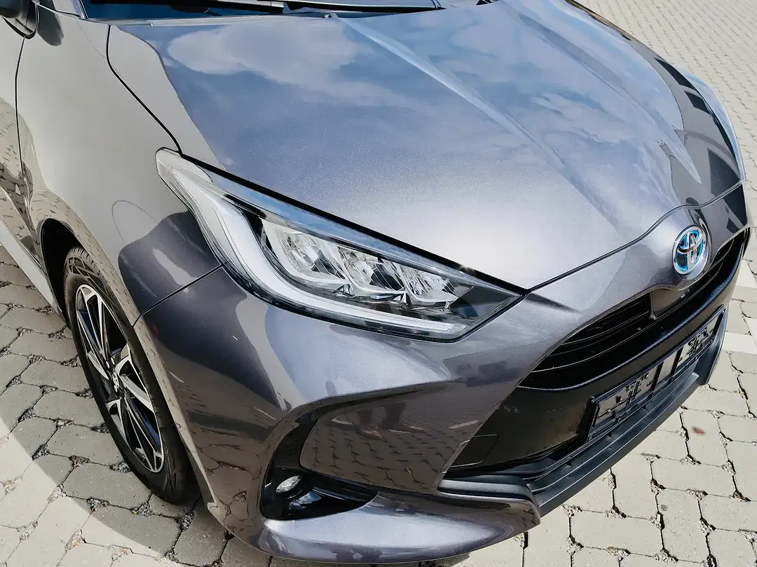 Toyota Yaris CVT Comfort - Thumbnail 4