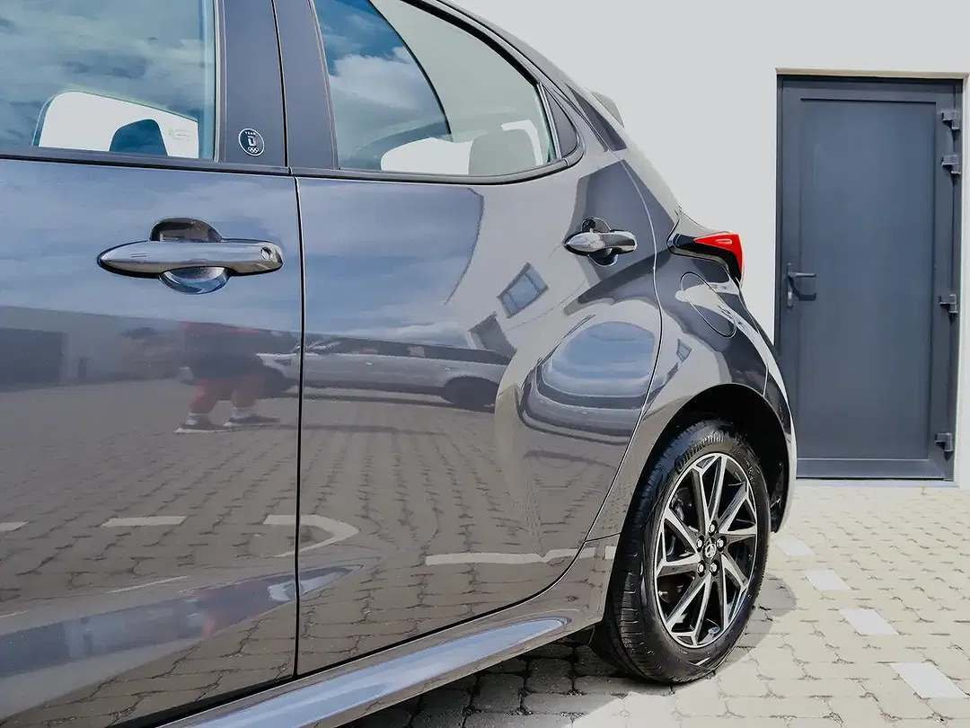 Toyota Yaris CVT Comfort - Thumbnail 8