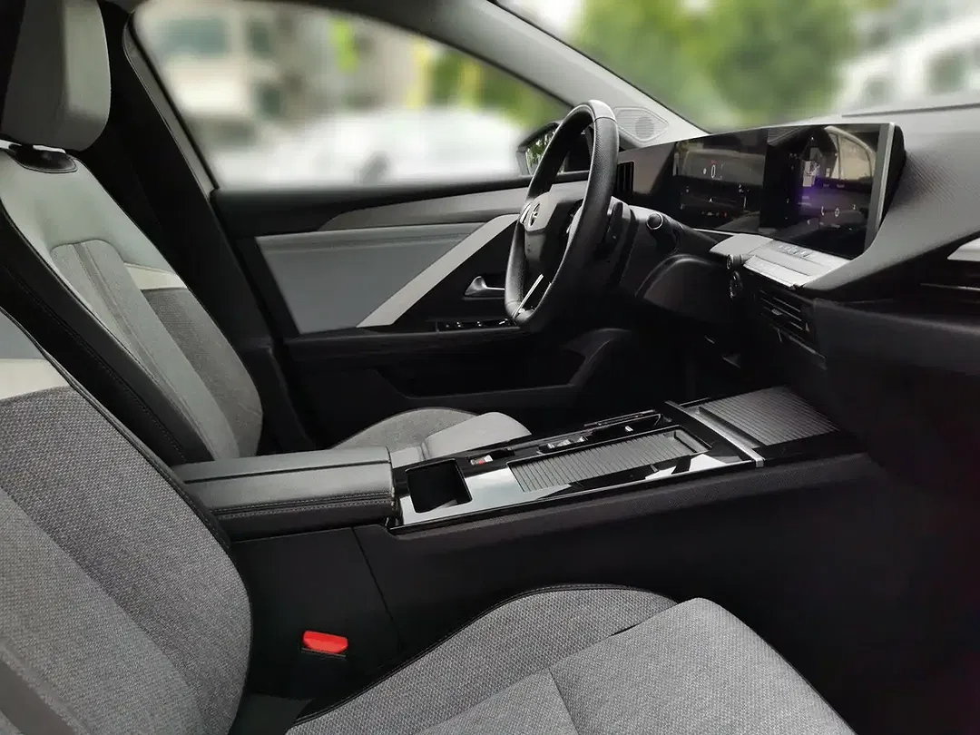 Opel Astra Elegance - Thumbnail 9