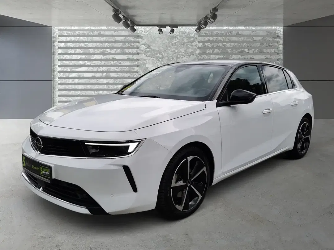 Opel Astra Elegance - Thumbnail 1