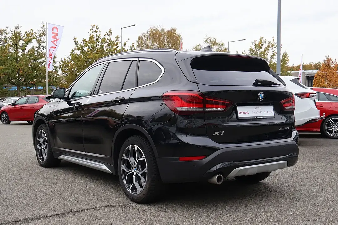 BMW X1 xDrive xLine - Thumbnail 2