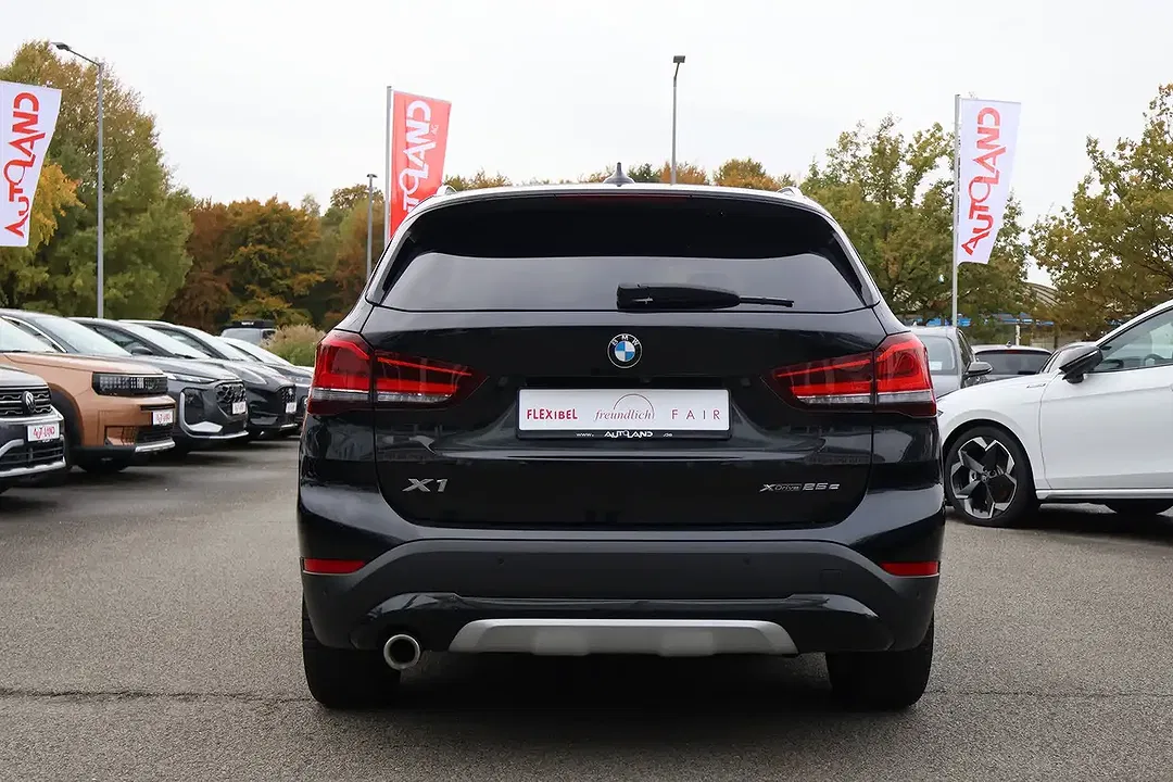 BMW X1 xDrive xLine - Thumbnail 3