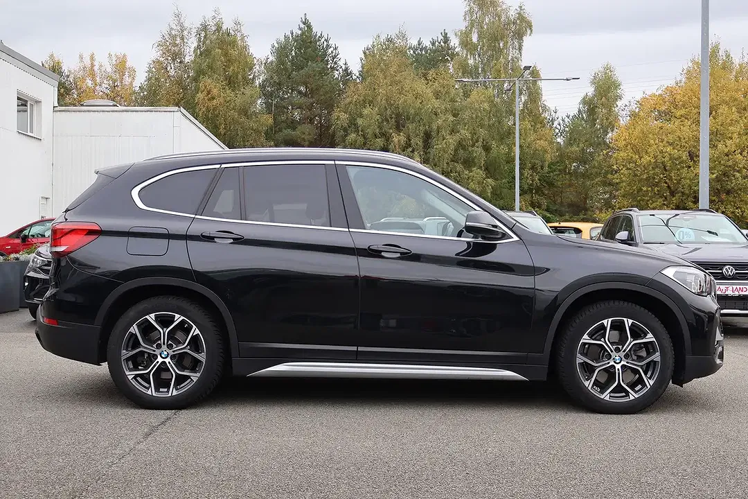 BMW X1 xDrive xLine - Thumbnail 8