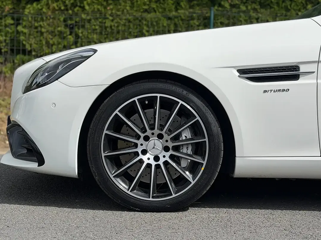 Mercedes-Benz SLC 43 AMG - Thumbnail 10