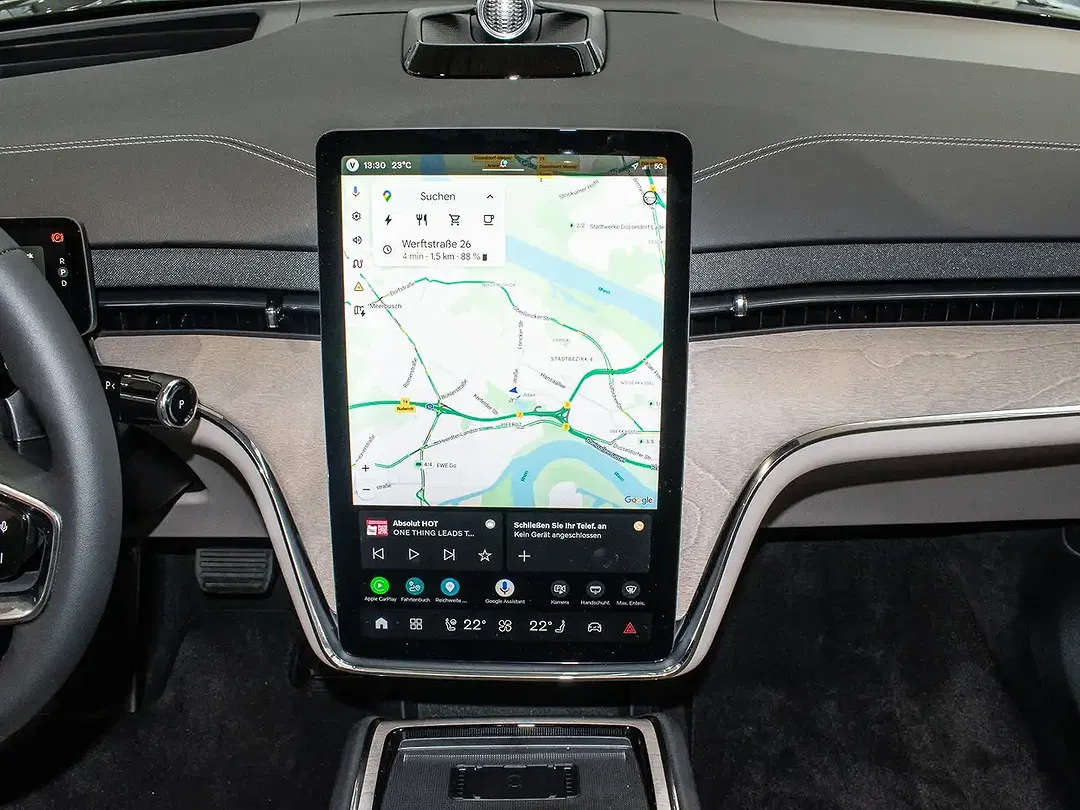 Volvo EX90 EV Performance Ultra - Thumbnail 10