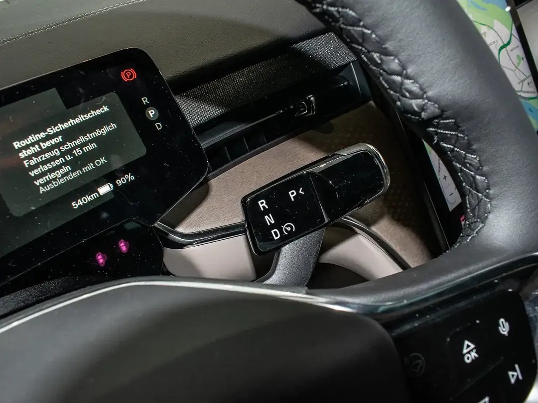 Volvo EX90 EV Performance Ultra - Thumbnail 13