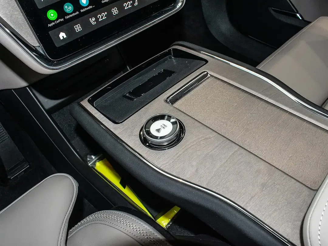 Volvo EX90 EV Performance Ultra - Thumbnail 14