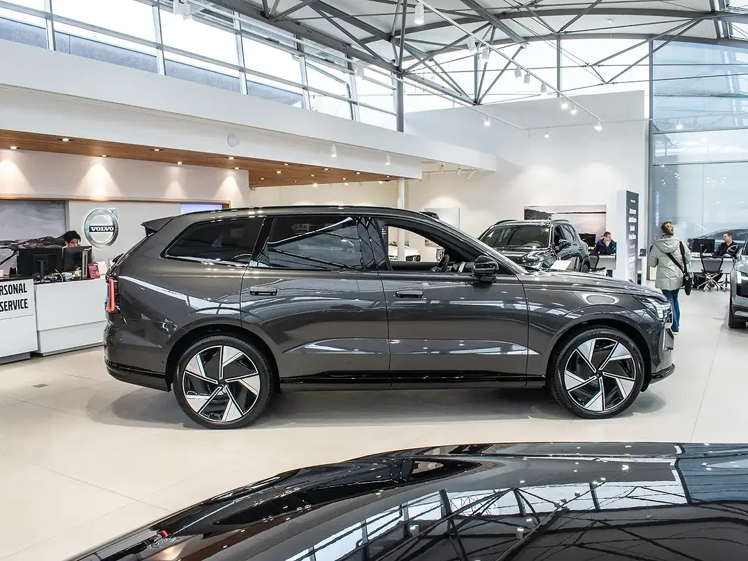 Volvo EX90 EV Performance Ultra - Thumbnail 5