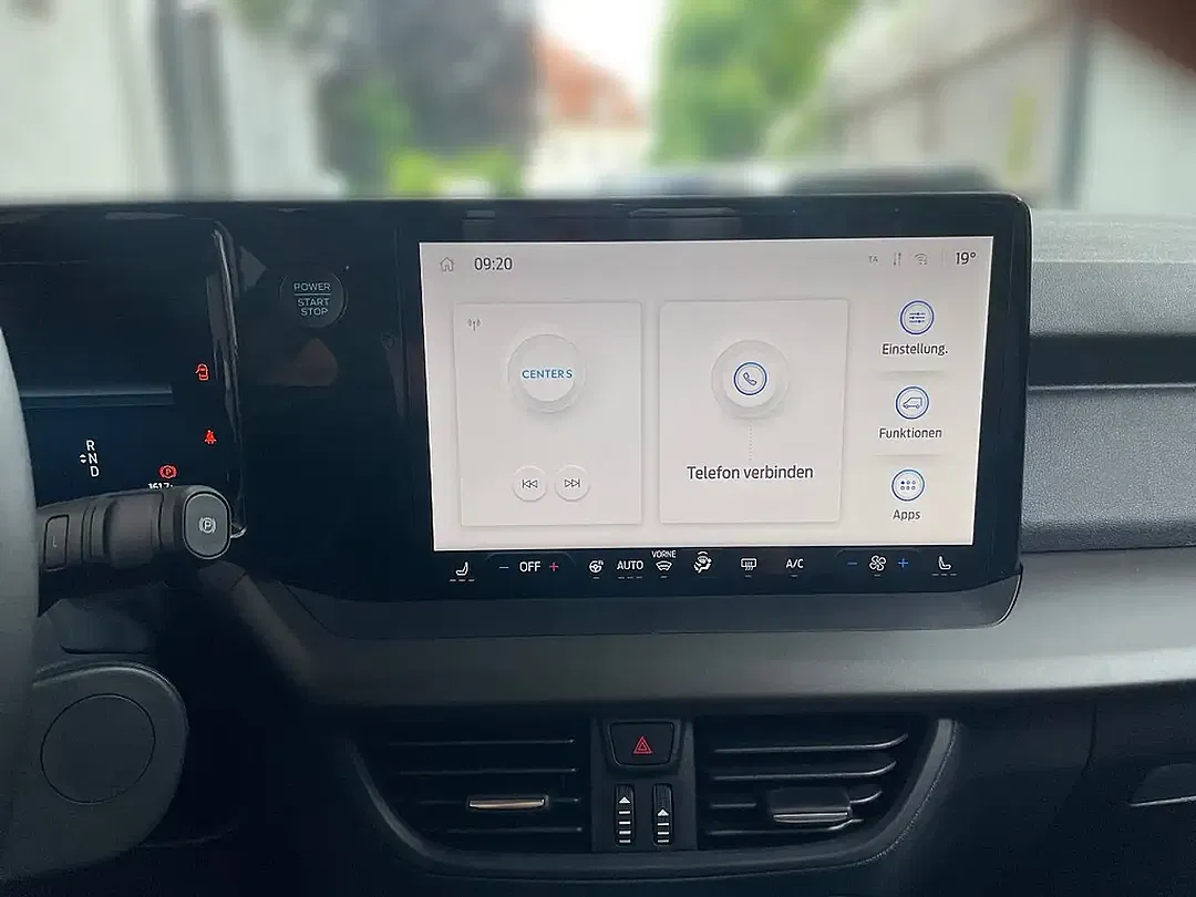 Ford Tourneo Courier Titanium - Thumbnail 12