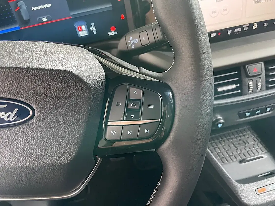 Ford Tourneo Courier Titanium - foto 15