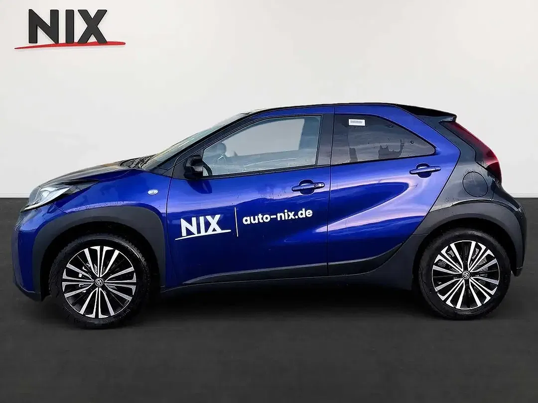 Toyota Aygo X Teamplayer - Thumbnail 3