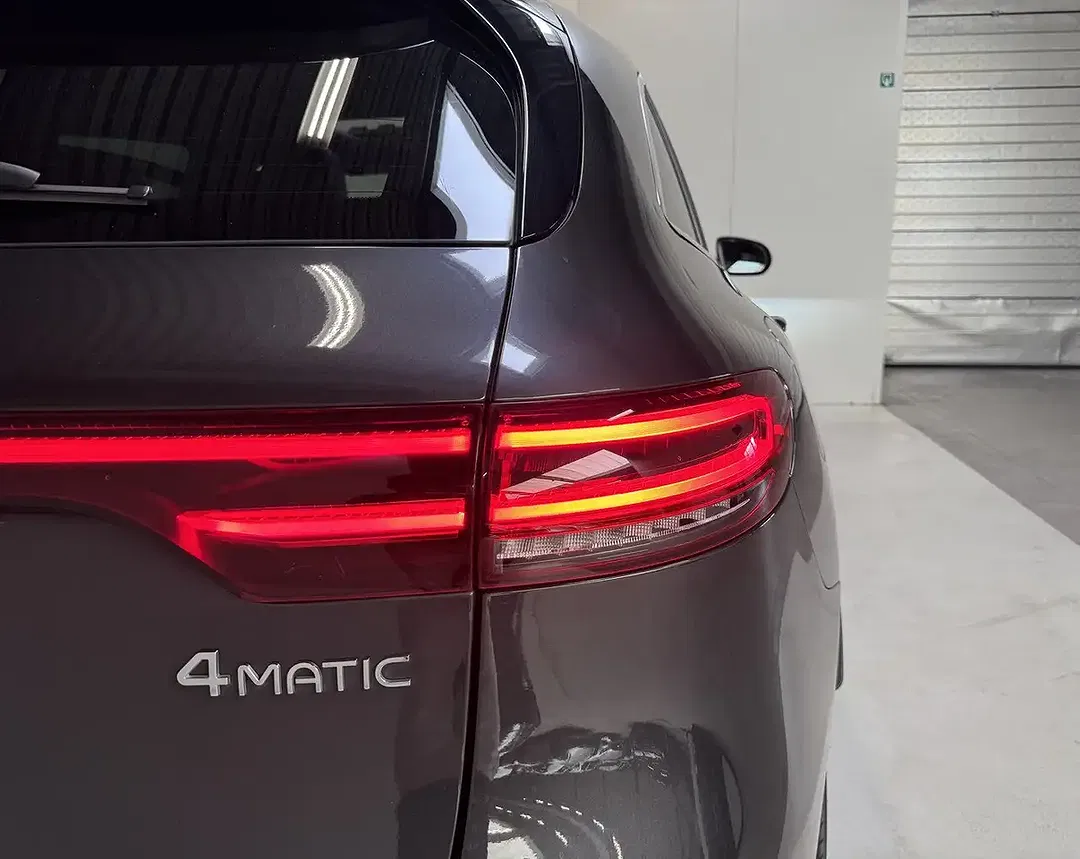 Mercedes-Benz EQC 400 4MATIC AMG Line - Thumbnail 23