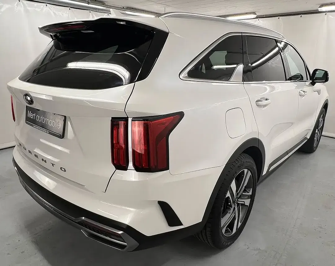 Kia Sorento 1.6 PHEV 4WD Platinum - Thumbnail 9