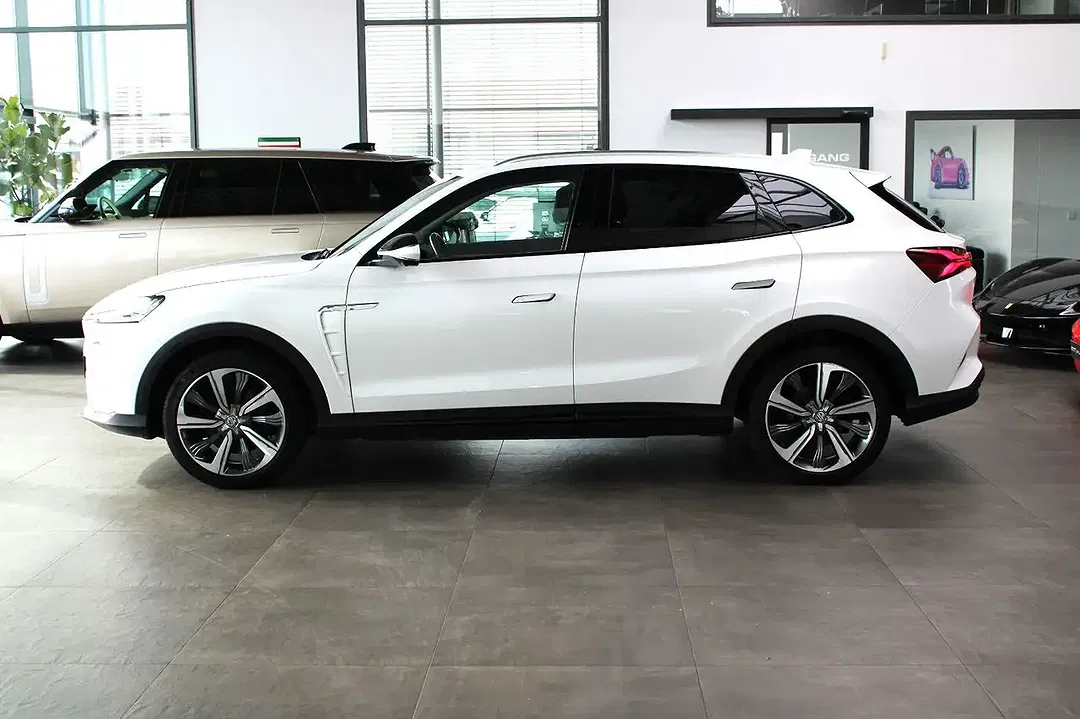 MG Marvel R Luxury - Thumbnail 3