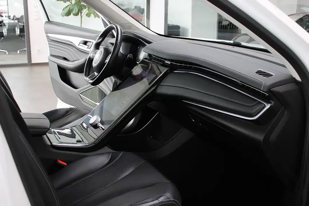 MG Marvel R Luxury - Thumbnail 6