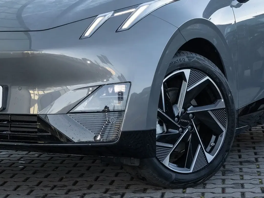 Lynk & Co 02 - Thumbnail 3