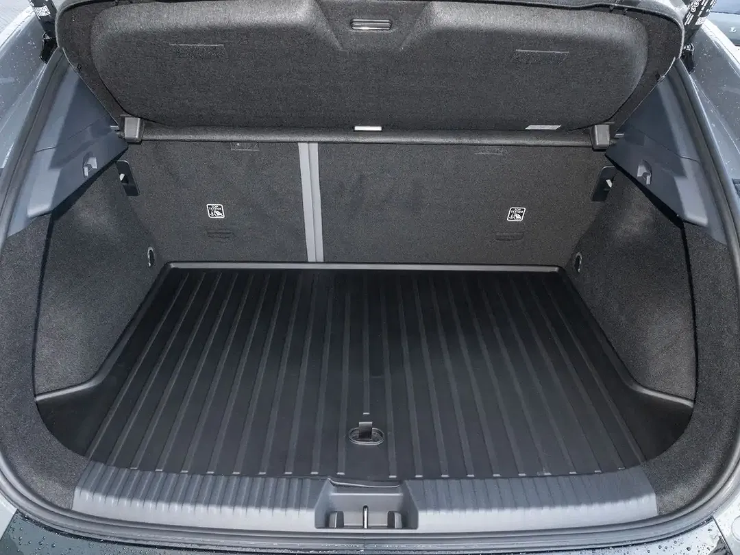 Lynk & Co 02 - Thumbnail 8