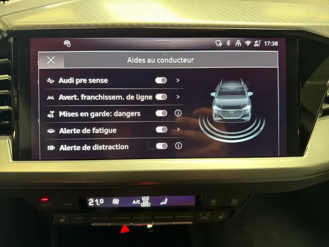 Audi Q4 e-tron 45 - Thumbnail 17