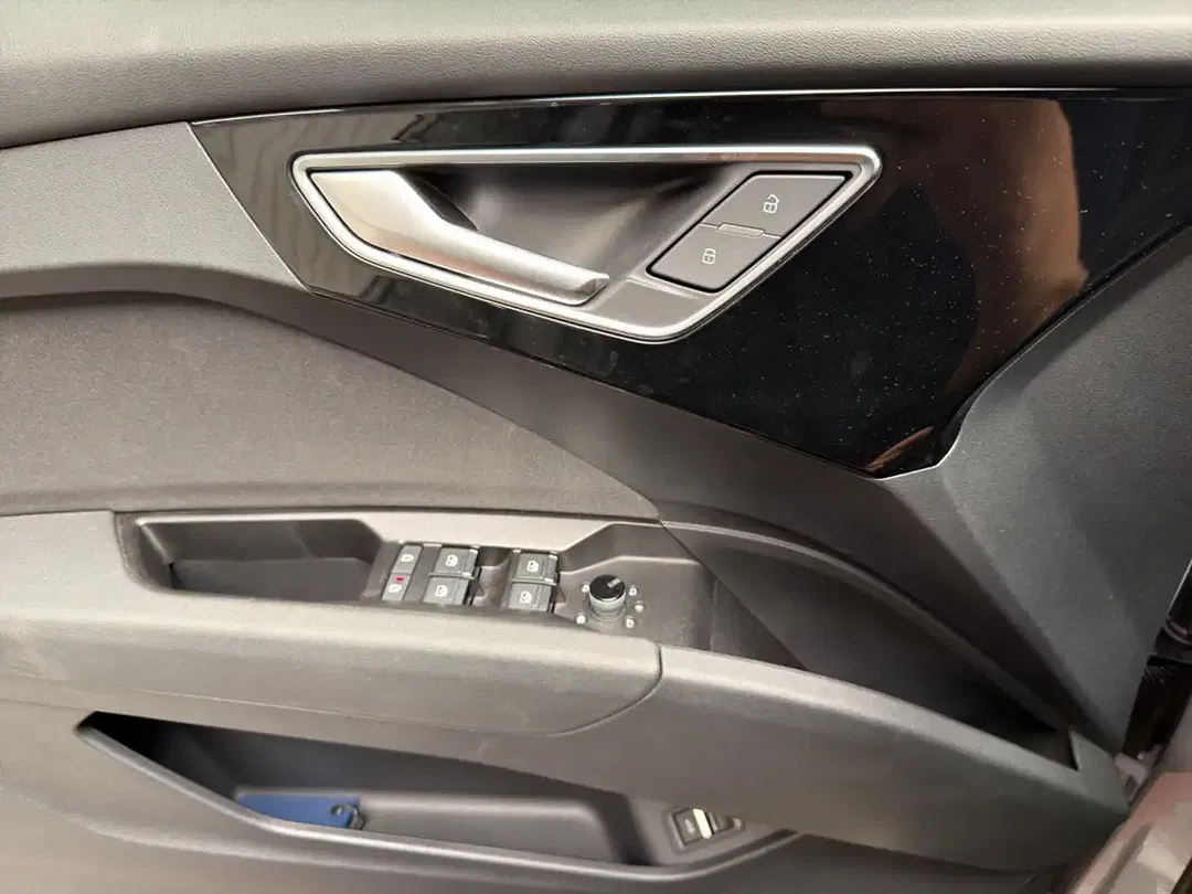 Audi Q4 e-tron 45 - Thumbnail 20