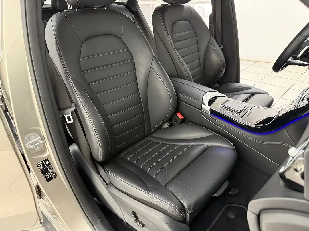 Mercedes-Benz GLC 220 4MATIC AMG Line Night - Thumbnail 15