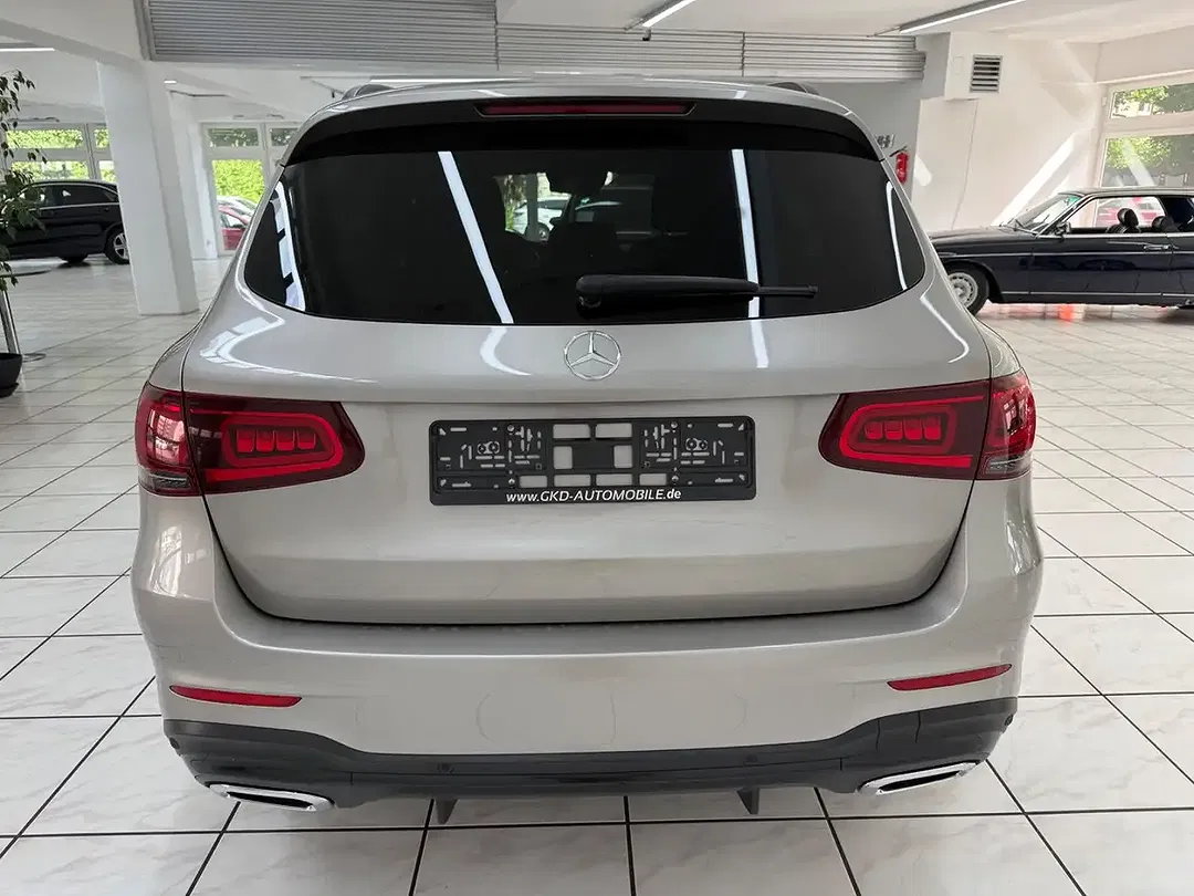 Mercedes-Benz GLC 220 4MATIC AMG Line Night - Thumbnail 4