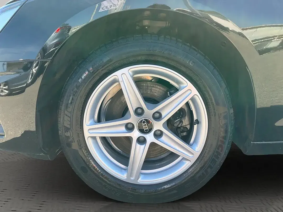 Audi A4 30 TDI S tronic - Thumbnail 3