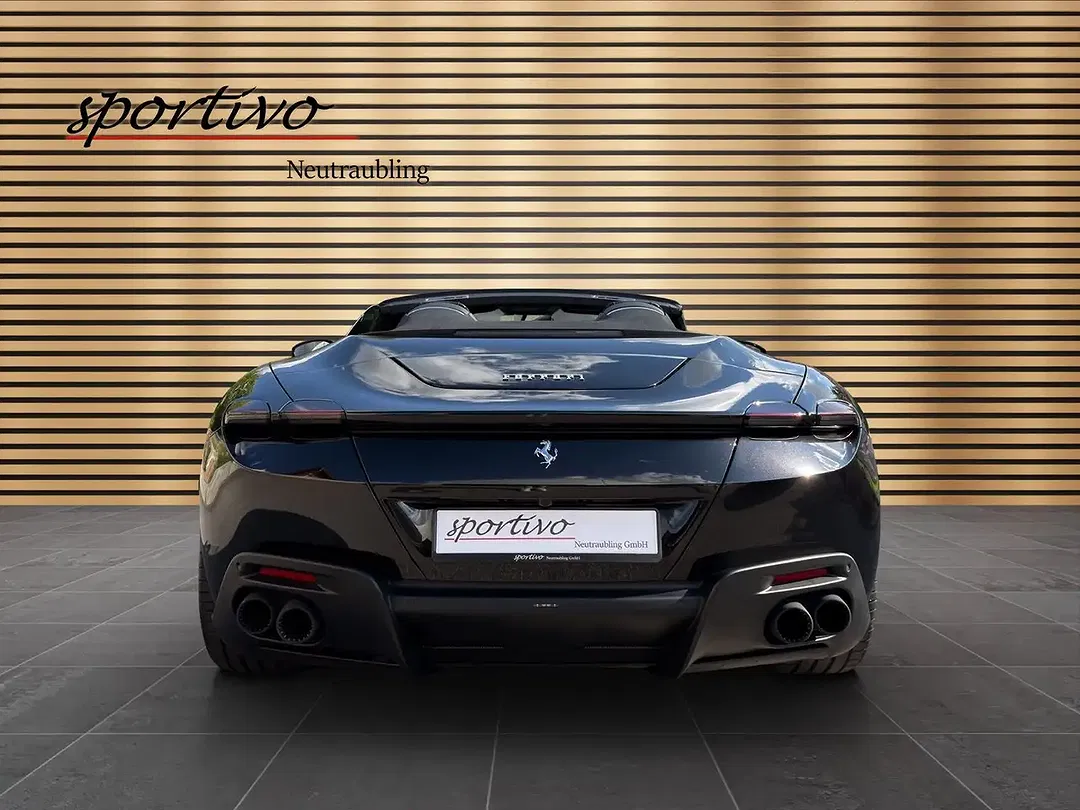 Ferrari Roma Spider - Thumbnail 4
