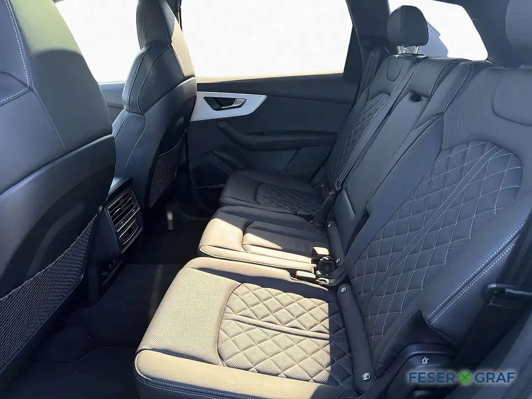 Audi Q7 TFSI e S line - Thumbnail 9