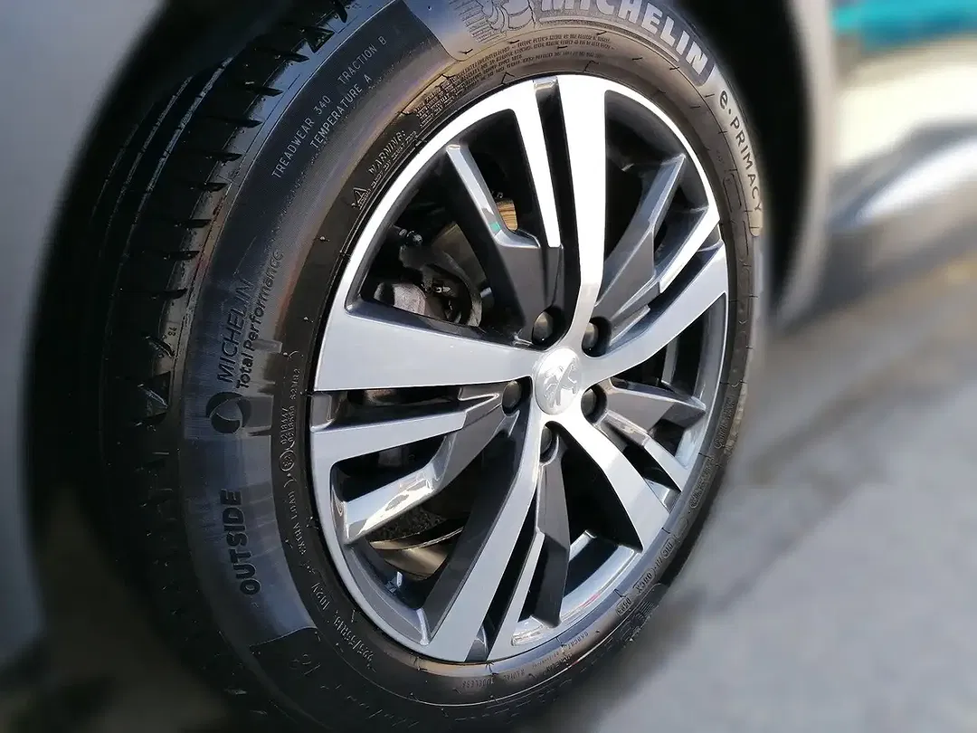 Peugeot 3008 130 PureTech Allure Pack - Thumbnail 5