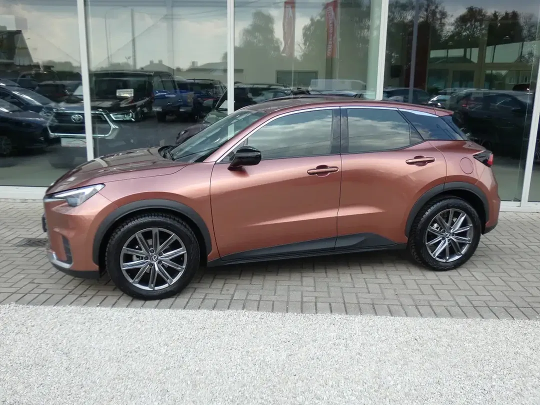 Lexus LBX Hybrid Elegant - Thumbnail 4