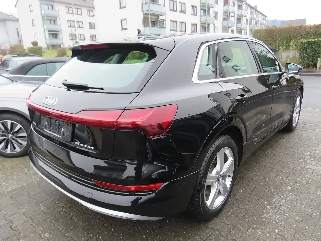 Audi e-tron 55 quattro advanced - Thumbnail 6