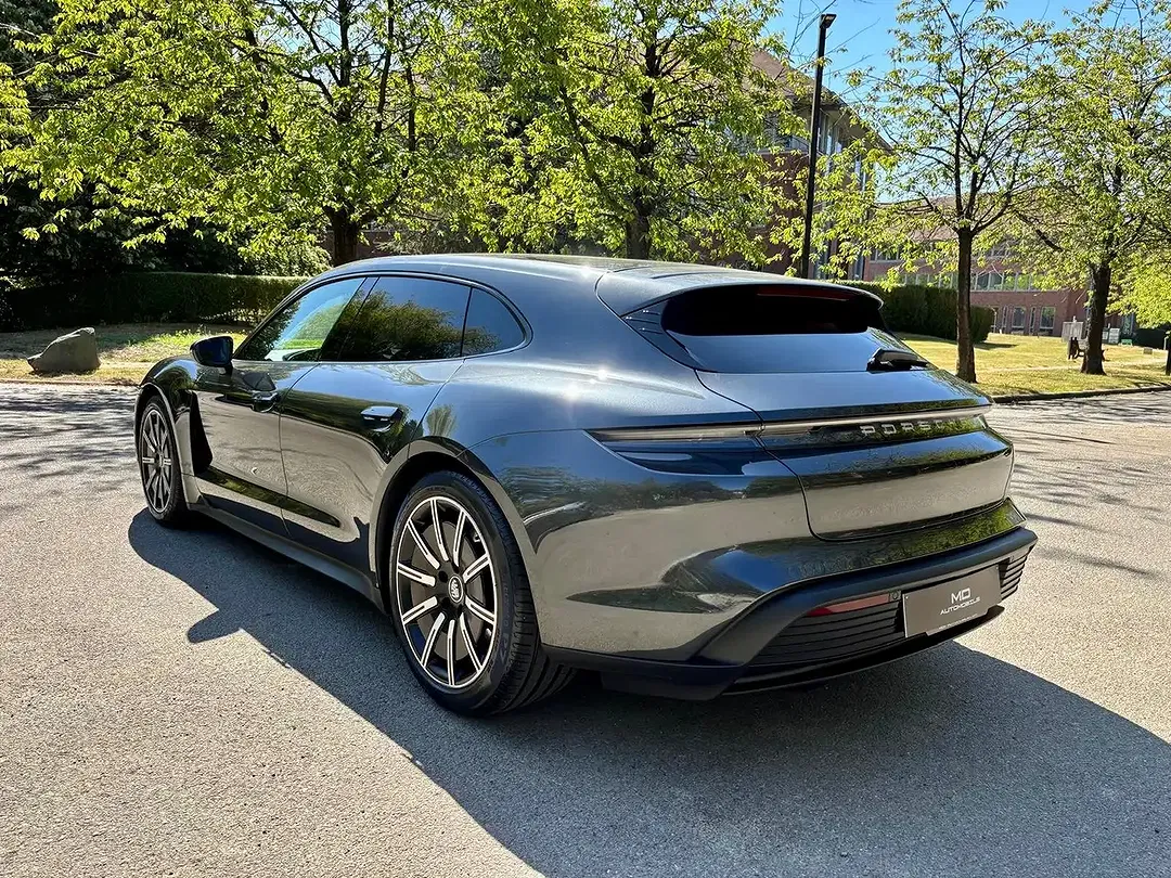 Porsche Taycan 4 Sport Chrono Sport Turismo - Thumbnail 3