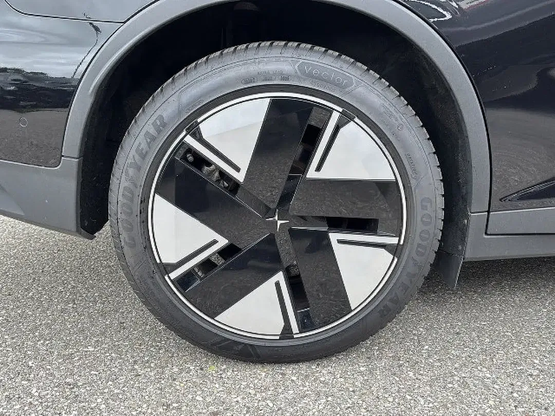 Polestar 2 Long Range - Thumbnail 13