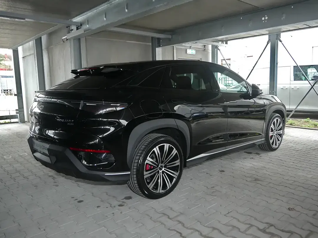 BYD Sealion 7 AWD Design - Thumbnail 3