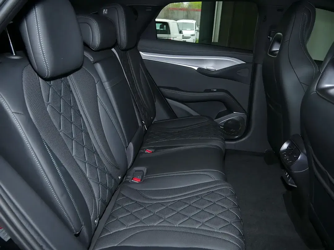 BYD Sealion 7 AWD Design - Thumbnail 6