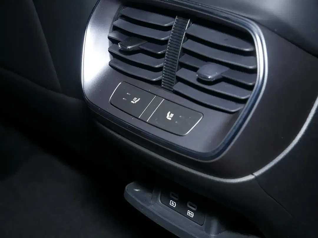 BYD Sealion 7 AWD Design - Thumbnail 9