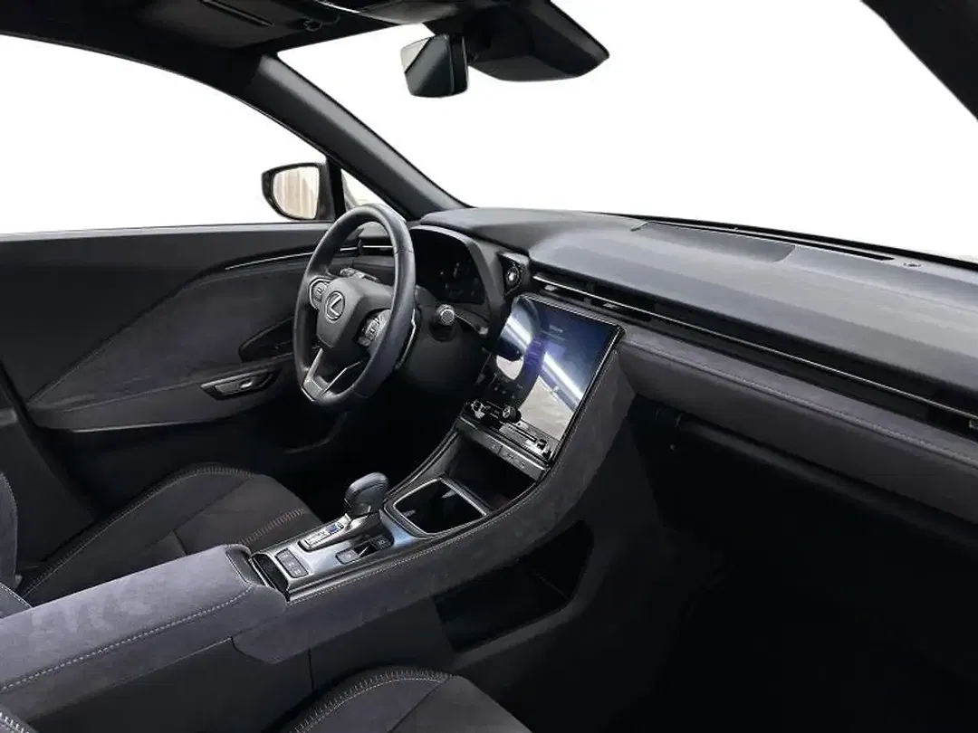 Lexus LBX Cool - Thumbnail 6