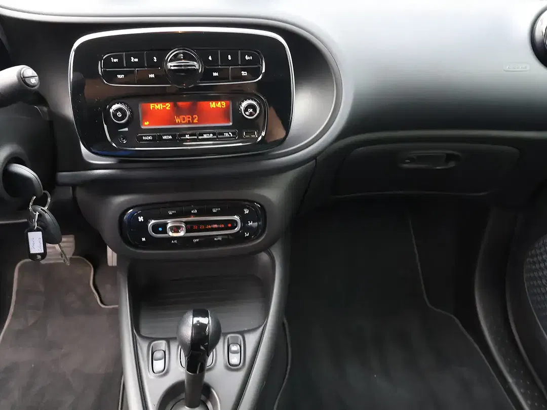 smart forTwo - Thumbnail 10