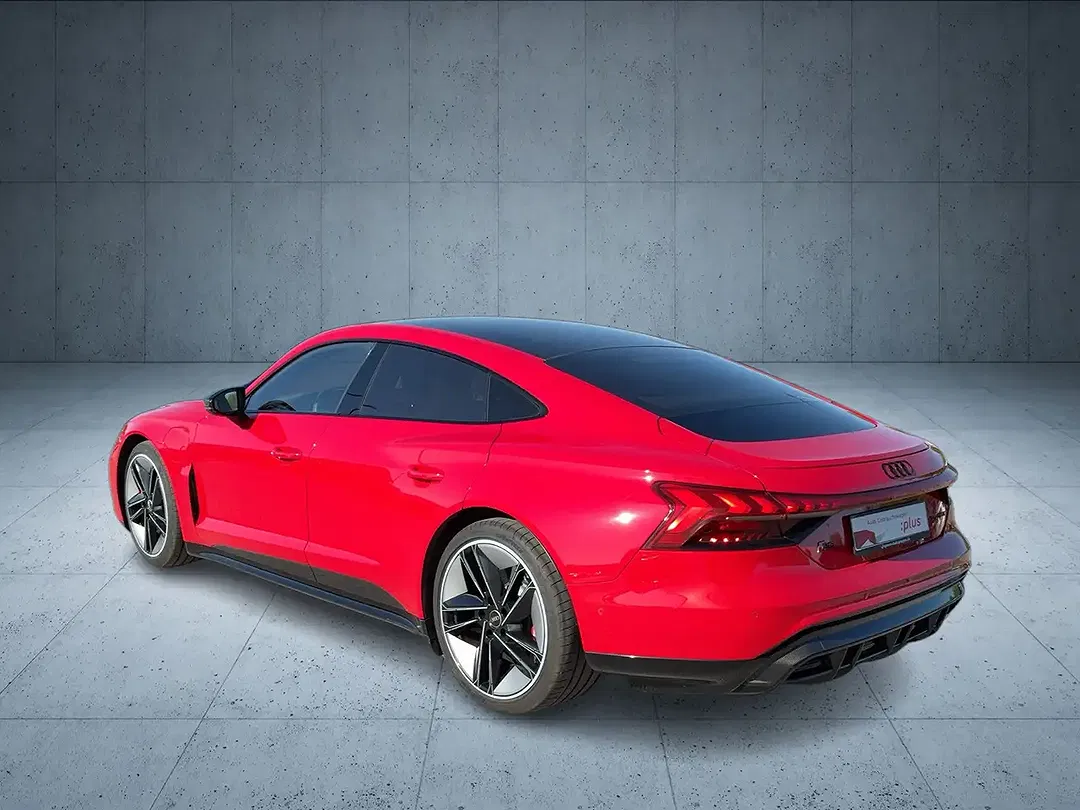 Audi RS e-tron GT - Thumbnail 3